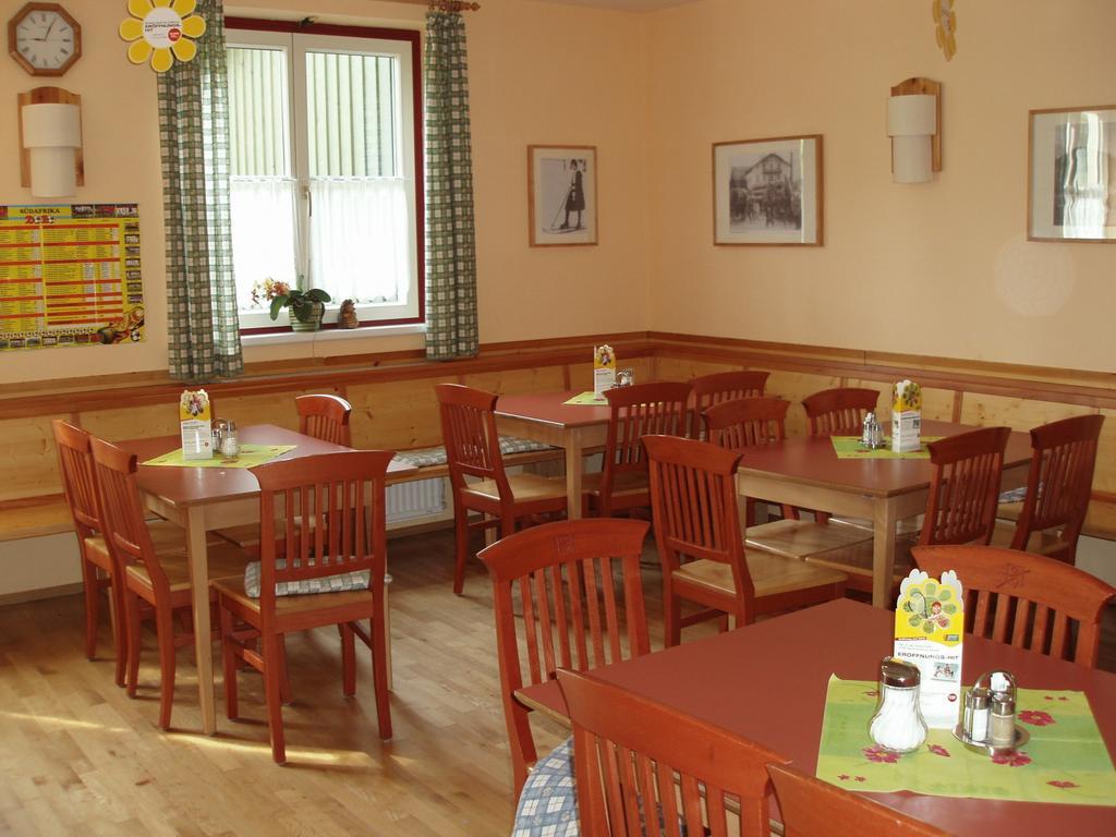 Jufa St. Martin Hotell Sankt Martin am Tennengebirge Exteriör bild
